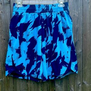 Men’s medium active shorts swimwear